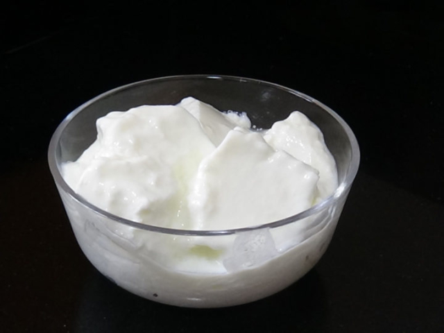 How to make thick curd at home?